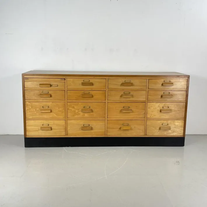 Pamono 16 Drawer Oak Shop Counter, 1950s Best