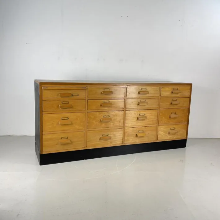 Pamono 16 Drawer Oak Shop Counter, 1950s Best
