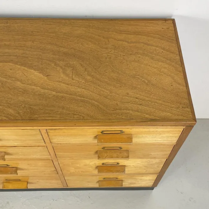 Pamono 16 Drawer Oak Shop Counter, 1950s Best