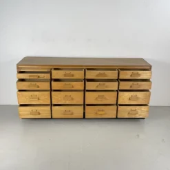 Pamono 16 Drawer Oak Shop Counter, 1950s Best