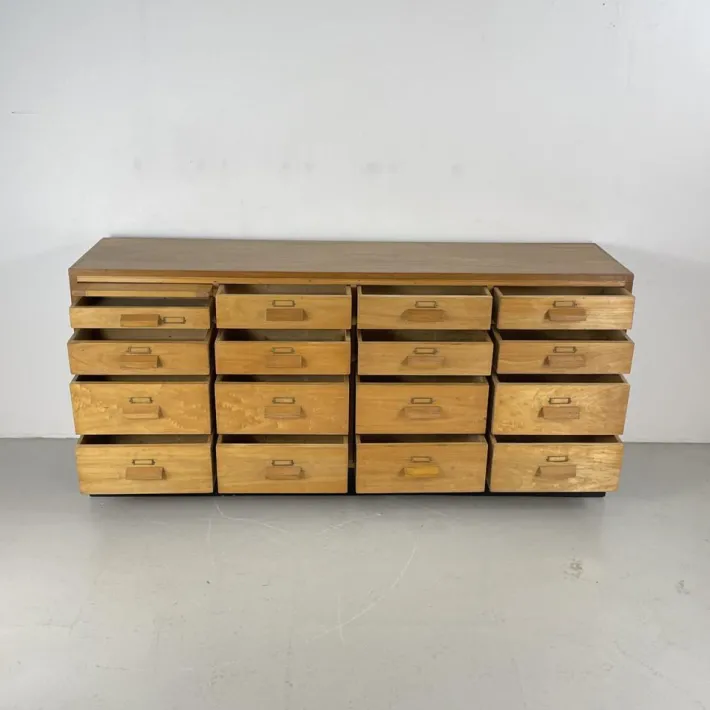 Pamono 16 Drawer Oak Shop Counter, 1950s Best