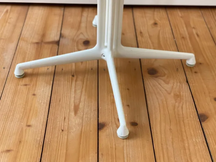 Pamono ! Original 1960s Vitra Charles & Ray Eames La Fonda Fiberglass Miller Chair Desk Chair Office Armchair by Charles & Ray Eames Hot