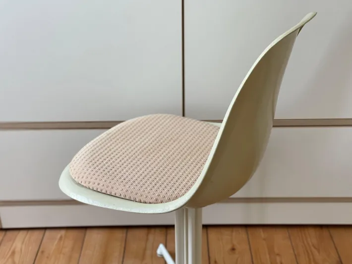 Pamono ! Original 1960s Vitra Charles & Ray Eames La Fonda Fiberglass Miller Chair Desk Chair Office Armchair by Charles & Ray Eames Hot