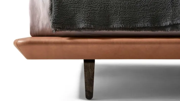 Pamono Acute Bed by Rodolfo Dordoni for Cassina Online