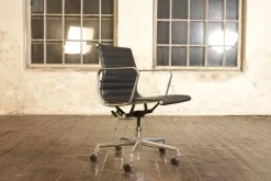 Pamono Aluminium Group Management Chair from Eames Outlet