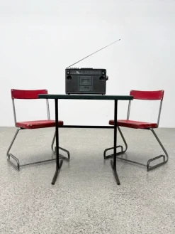 Pamono Aluminum Chairs with Matching Table by Cindy Crawford-Steiger for Embru, Set of 3 Sale