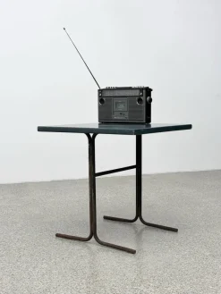 Pamono Aluminum Chairs with Matching Table by Cindy Crawford-Steiger for Embru, Set of 3 Sale