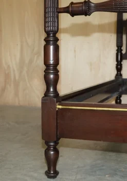 Pamono American Federal 4-Poster Bed with Carved Pillars in Hardwood, 1800s Sale