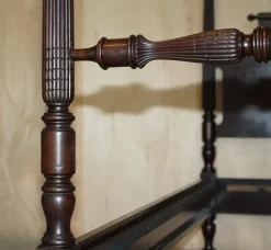 Pamono American Federal 4-Poster Bed with Carved Pillars in Hardwood, 1800s Sale