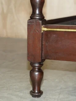 Pamono American Federal 4-Poster Bed with Carved Pillars in Hardwood, 1800s Sale