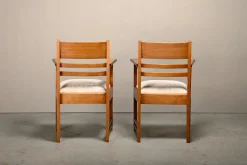 Pamono Amsterdam School Art Deco Armchairs in Oak and Almond Fabric, 1930s, Set of 2