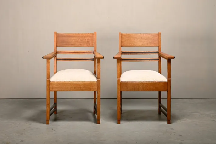 Pamono Amsterdam School Art Deco Armchairs in Oak and Almond Fabric, 1930s, Set of 2