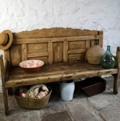 Pamono Anitque Spanish Chestnut Settle Bench, 1880