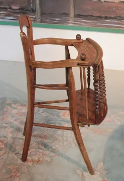 Pamono Antique Ash Wood Children's High Chair Sale