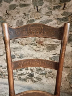 Pamono Antique Bistro Chairs with Pressed Wood Seat and Bentwood Backrest by Michael Thonet for Thonet, Early 1900s, Set of 2 New