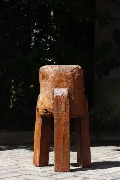 Pamono Antique Brutalist Wood Farm Tripod Chopping Block, 1890s Online
