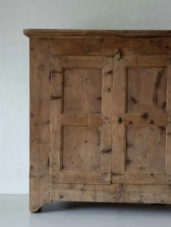 Pamono Antique Cabinet, 18th Century New