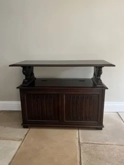 Pamono Antique Carved Oak Monks Bench, 1920s Clearance