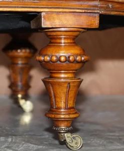 Pamono Antique Chesterfield Chaise Lounge from Howard & Sons Online