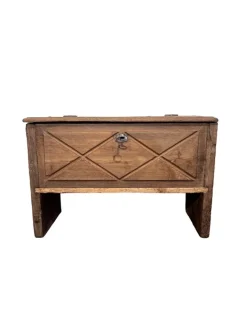 Pamono Antique Chestnut Chest, 1800s