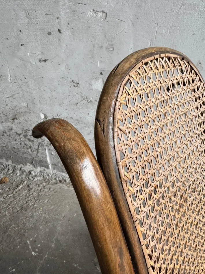 Pamono Antique Children's Rocking Chair in Bentwood, 1890s Clearance