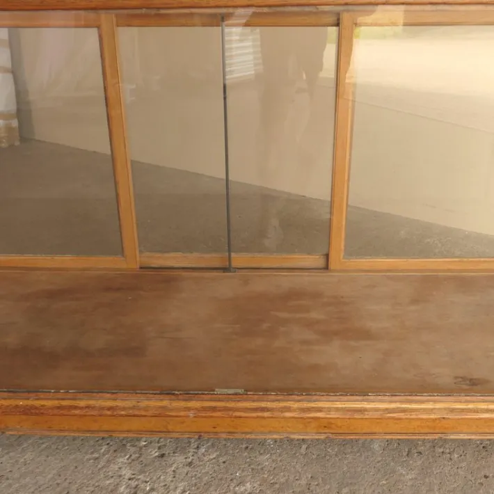 Pamono Antique Display Counter in Oak Outlet