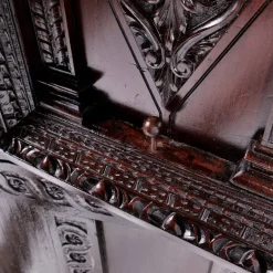 Pamono Antique English Bed in Oak, 1650s Discount