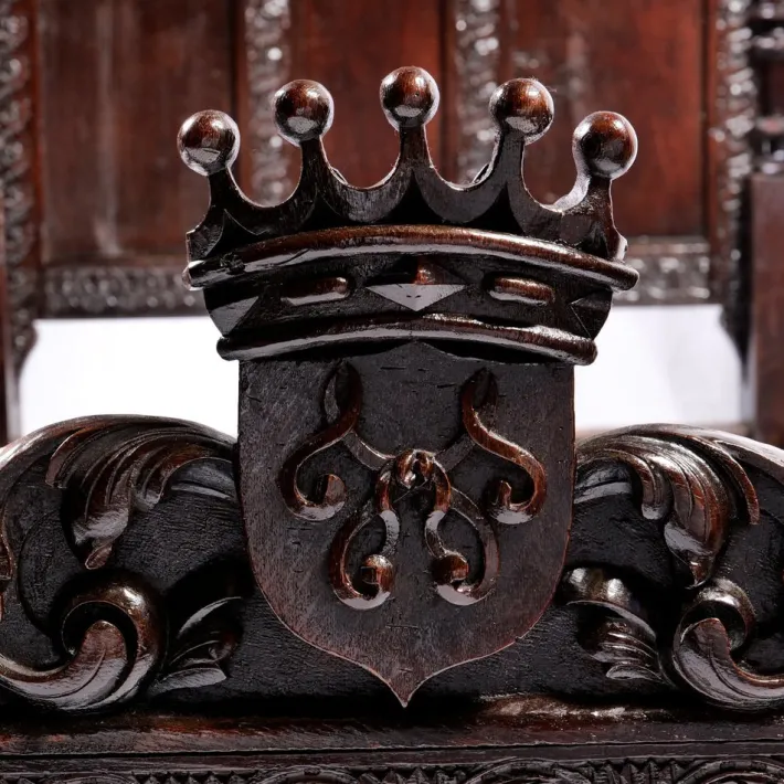 Pamono Antique English Bed in Oak, 1650s Discount