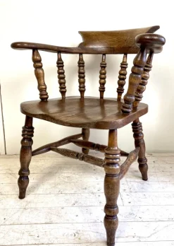 Pamono Antique English Elm Wood Windsor Captains Chair, 1900s