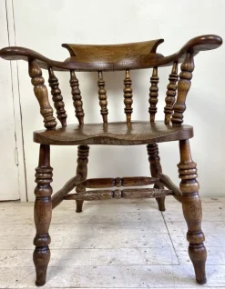 Pamono Antique English Elm Wood Windsor Captains Chair, 1900s