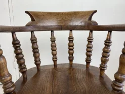 Pamono Antique English Elm Wood Windsor Captains Chair, 1900s