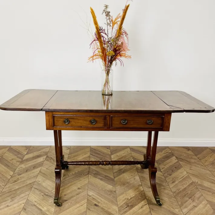 Pamono Antique English Mahogany Drop-Leaf Stretcher Table on Castors, 19th Century Discount