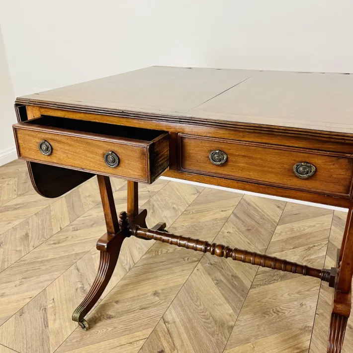 Pamono Antique English Mahogany Drop-Leaf Stretcher Table on Castors, 19th Century Discount