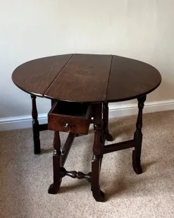 Pamono Antique English Oak Fold-Over Table, 1670s Outlet