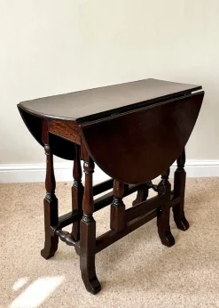 Pamono Antique English Oak Fold-Over Table, 1670s Outlet