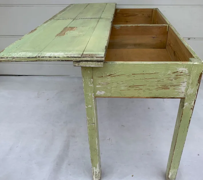 Pamono Antique Farmhouse Table from Schröder J, 1920s Outlet