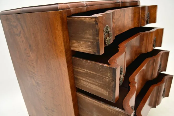 Pamono Antique Figured Walnut Chest of Drawers, 1890s Sale