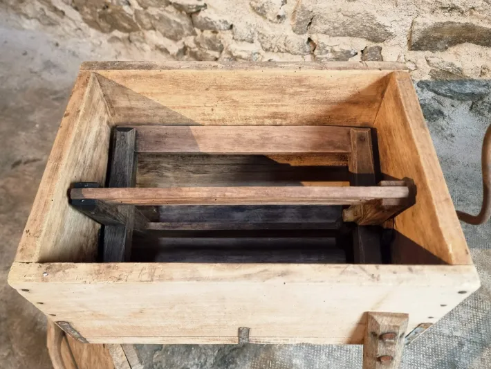 Pamono Antique French Butter Churn in Chestnut, 1890s Outlet