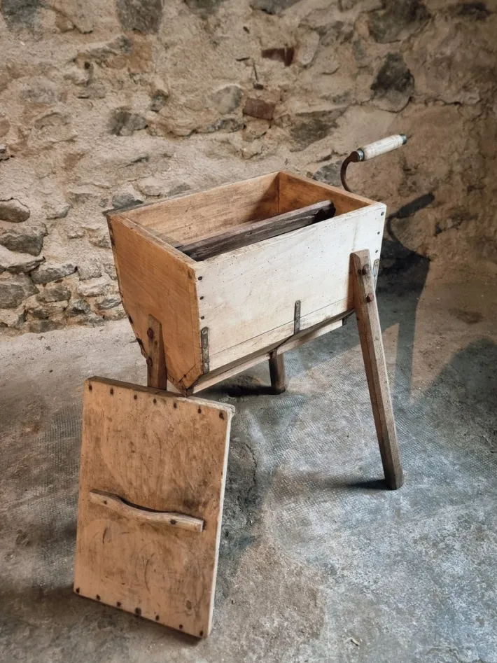 Pamono Antique French Butter Churn in Chestnut, 1890s Outlet