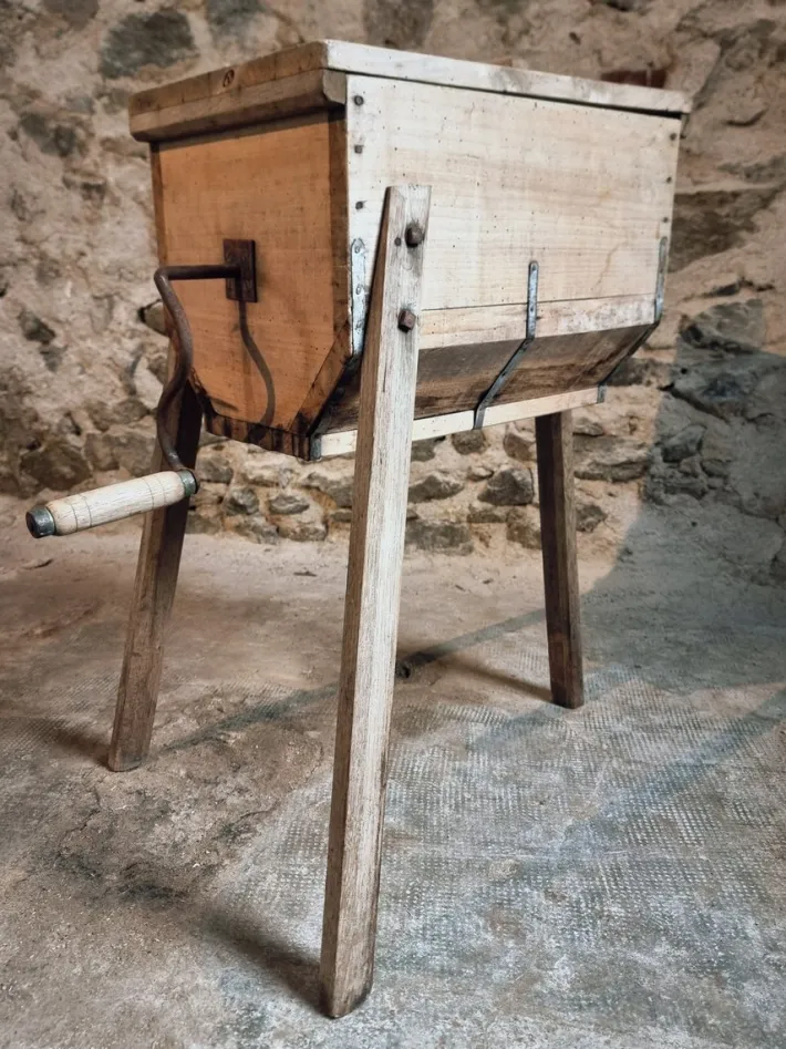 Pamono Antique French Butter Churn in Chestnut, 1890s Outlet