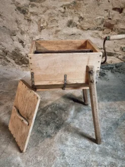 Pamono Antique French Butter Churn in Chestnut, 1890s Outlet