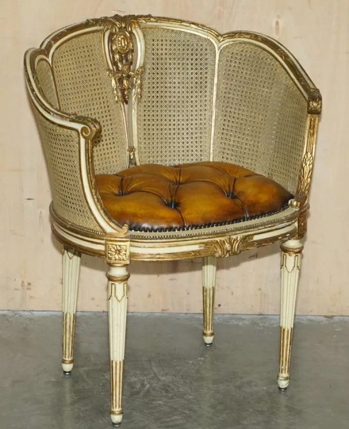 Pamono Antique French Chesterfield Leather Armchairs, 1880, Set of 2 Outlet