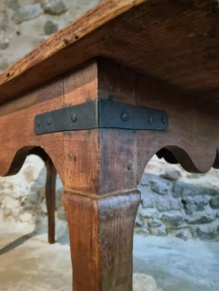 Pamono Antique French Farmhouse Dining Table with Pine Top, Fruitwood Cabriole Legs and Oak Apron, 18th-19th Century Discount
