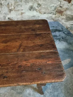 Pamono Antique French Farmhouse Dining Table with Pine Top, Fruitwood Cabriole Legs and Oak Apron, 18th-19th Century Discount