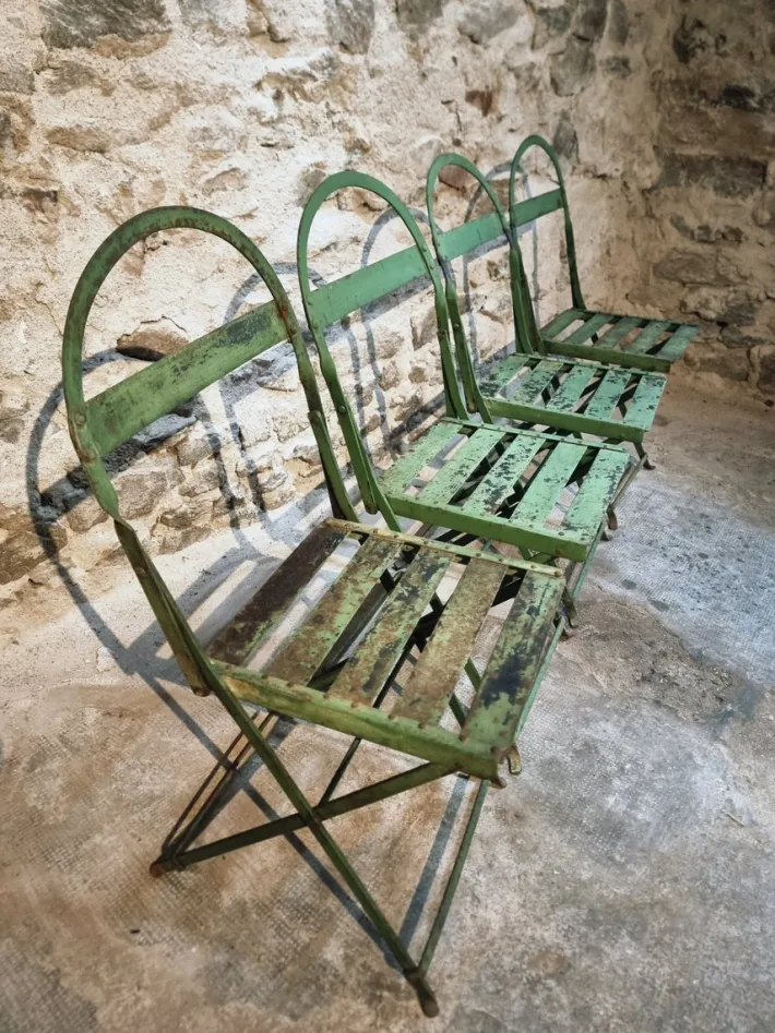 Pamono Antique French Iron Folding Garden Chairs with Aged Green Patina, 1920s, Set of 4 Outlet