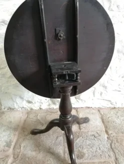 Pamono Antique George III Birdcage Tilt Top Wine Table in Red Walnut, 1760 Clearance