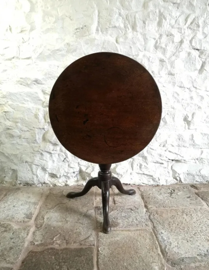 Pamono Antique George III Birdcage Tilt Top Wine Table in Red Walnut, 1760 Clearance