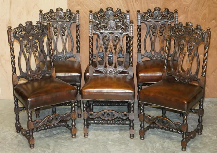 Pamono Antique Hand Carved Armorial Crest Coat of Arms Jacobean Dining Chairs, Set of 8 Best