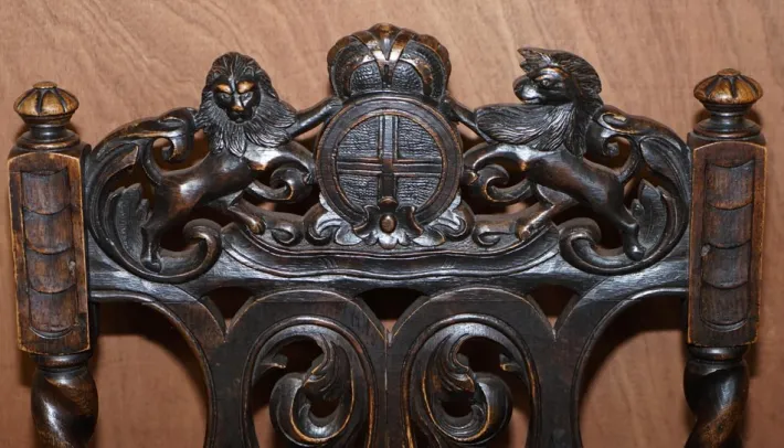 Pamono Antique Hand Carved Armorial Crest Coat of Arms Jacobean Dining Chairs, Set of 8 Best