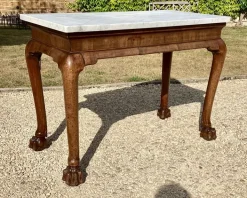 Pamono Antique Irish Console Table, 1740 Outlet